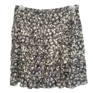 Ann Taylor Gray Black White Floral LOFT Ruffled Layer Floral Skirt Size 6